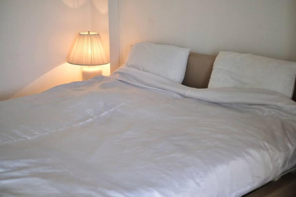 Airport View Apartment Cozy Room Near Airport Samut Prakan Extérieur photo